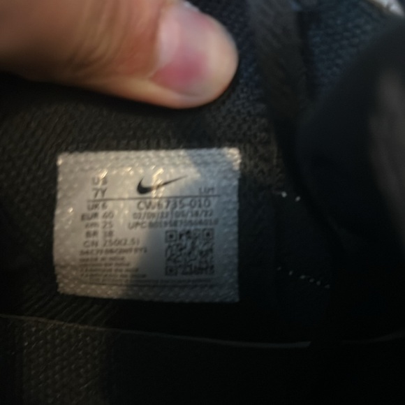 Nike Hustle D10 GS Black Game Royal Basketball Shoes Youth Size 7Y - Picture 7 of 7